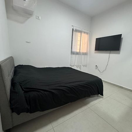 פסגת הדקל Apartment Ейлат Екстериор снимка
